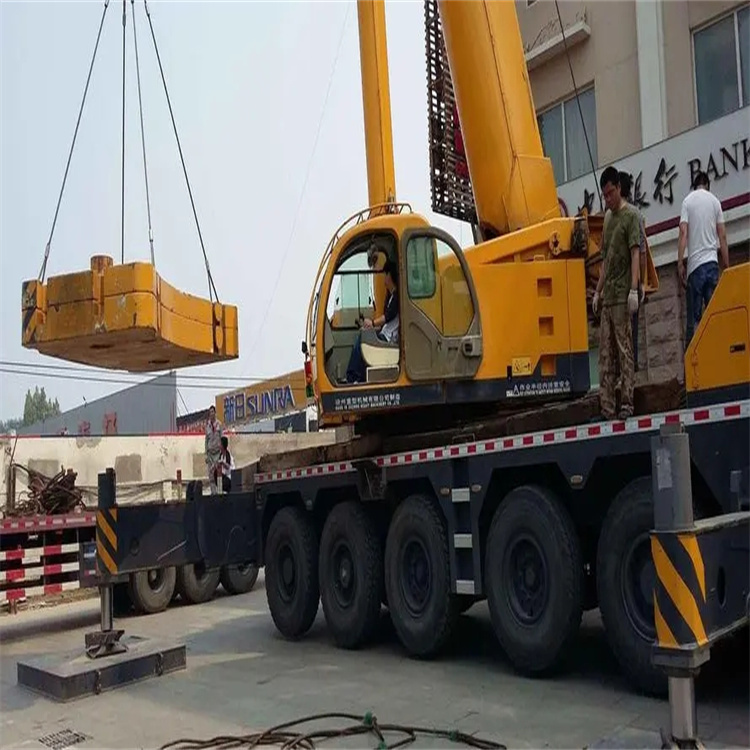 猇亭当地吊车出租|机器吊装|75吨|工厂搬迁服务